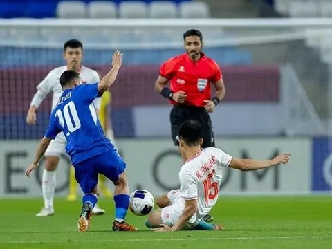 Sao U23 Việt Nam bị 'tấn công' dữ dội; Đình Bắc báo tin cực xấu