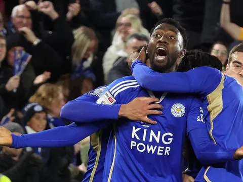 CHÍNH THỨC! Leicester City thăng hạng Premier League