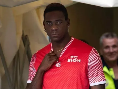 Ngựa chứng Mario Balotelli sắp có bến đỗ mới