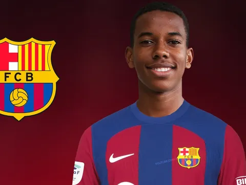 Barca đứng trước nguy cơ bỏ lỡ 'tiểu Messi'