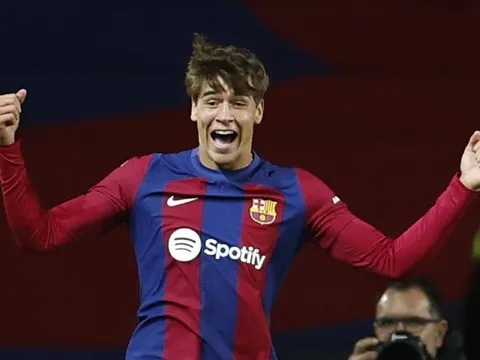 Barca lên kế hoạch tưởng thưởng cho sao trẻ