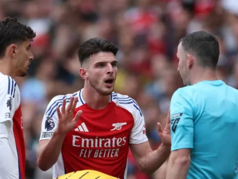 Bất công cho Declan Rice?