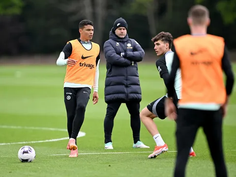 Cú hích Palmer xuất hiện, Jackson gây bất ngờ trên sân tập Chelsea