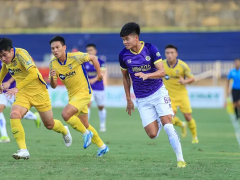 "Bây giờ không thể thay đổi con người được, chúng tôi phải cố gắng"