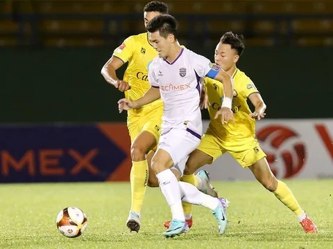 Tiến Linh ghi bàn, Bình Dương và Thanh Hóa rượt đuổi mãn nhãn