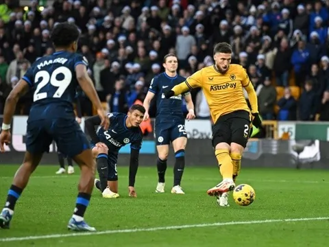 "Chelsea trả giá cho những sai lầm cá nhân"