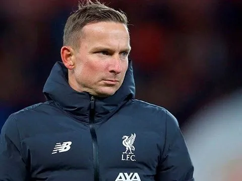 Chia tay Liverpool, trợ lý của Klopp có công việc mới