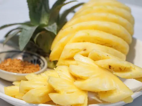 Cách ăn dứa sau bữa ăn giúp giảm cân nhanh, không xót ruột