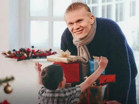 Cách Haaland đón Giáng sinh 2023