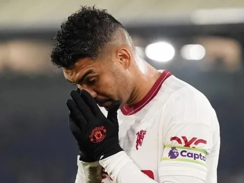 Casemiro là câu trả lời cho sự ngớ ngẩn của Man United trên thương trường