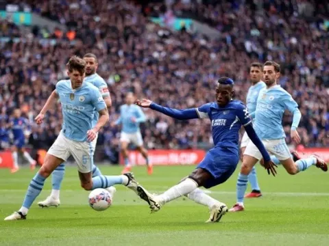 Cầu thủ tốt nhất và tệ nhất Chelsea trong trận thua Man City