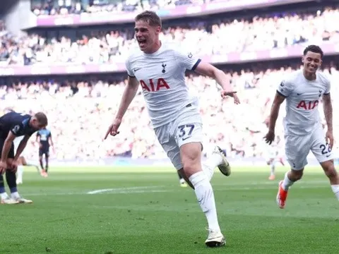 Cầu thủ tốt nhất và tệ nhất Tottenham trong chiến thắng trước Burnley