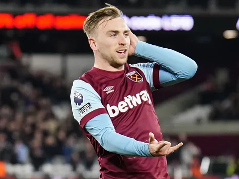 Chelsea nhắm sát thủ West Ham