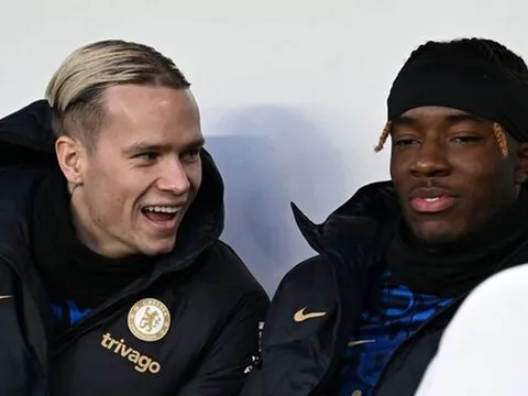 Chelsea ra quyết định bất ngờ cho 2 nỗi thất vọng