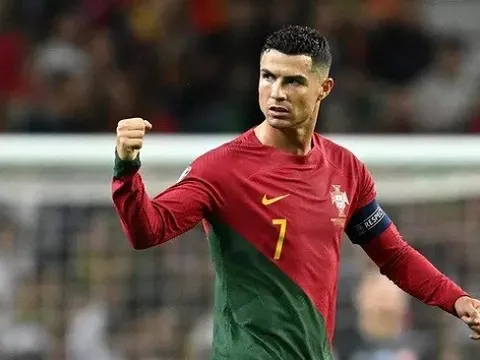 CR7 đòi lương Juve thành công