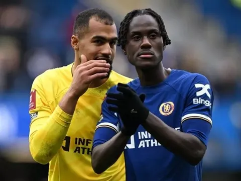 Cú lừa xuất hiện tại Chelsea?