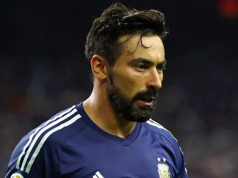 Cựu tuyển thủ Argentina bị người đại diện lừa tiền tấn