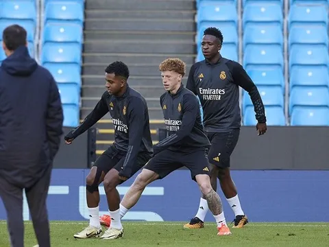 Đấu Bayern, Real có ngay động thái lạ