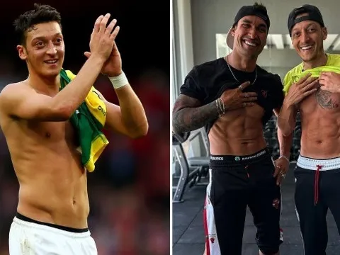 Choáng với hình ảnh mới nhất của Mesut Ozil