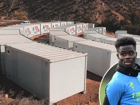 Điểm 10 cho Bukayo Saka