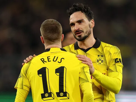 Điệu nhảy cuối cùng của Reus và Hummels