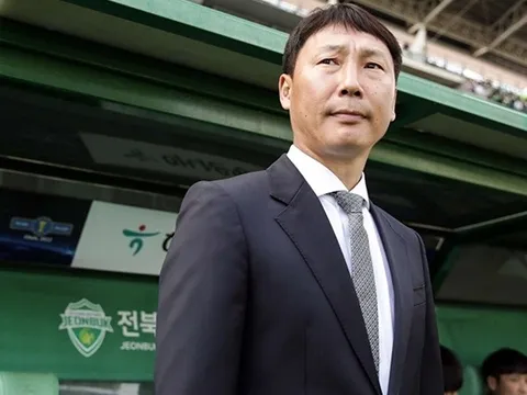 "Đội tuyển Việt Nam mong manh, yếu ớt, loay hoay và mất phương hướng"