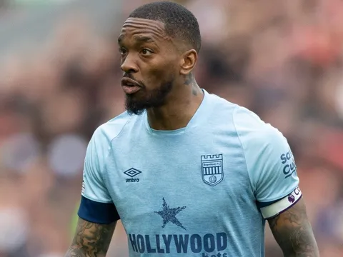 Động thái trên TTCN của Brentford khiến Arsenal và Chelsea mừng rơn
