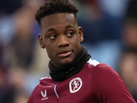 Unai Emery chốt tương lai mục tiêu của Chelsea