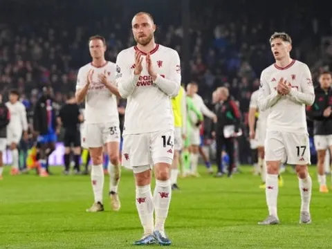 Christian Eriksen nhận lỗi sau cú sốc Palace