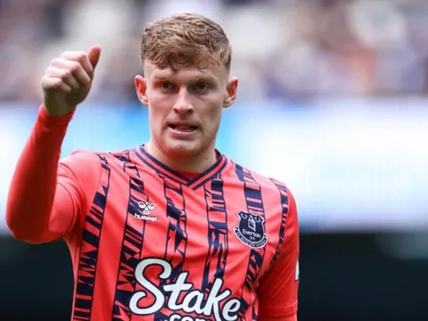 Fabrizio Romano hé lộ 4 trung vệ được Man United theo đuổi