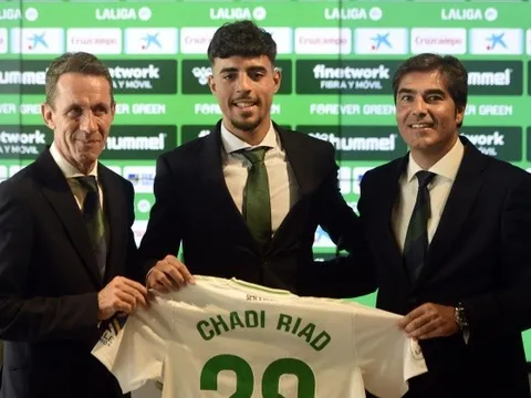 Chi 7 triệu euro, Barcelona mua lại trung vệ tiềm năng