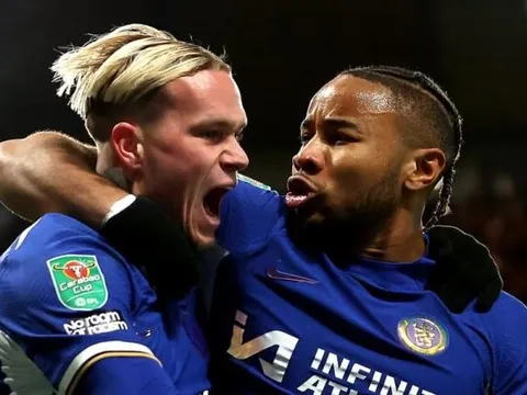 Tỏa sáng rực rỡ, Mudryk gửi thông điệp về Chelsea