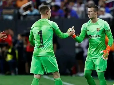 Inaki Pena: Cơn đau đầu dễ chịu của Barcelona