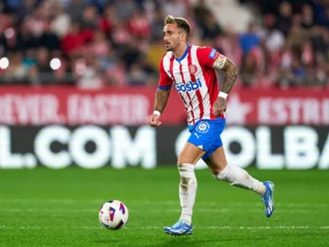 Girona phũ phàng nói không với Barca