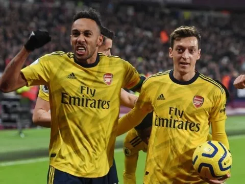 'Arteta đúng đắn khi loại bỏ Aubameyang, Ozil'