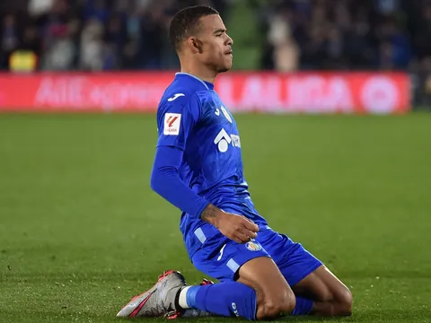 Greenwood ghi dấu ấn không chỉ với 1 bàn và 1 kiến tạo vs Sevilla