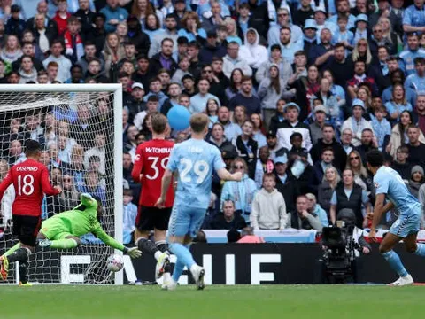 HLV Coventry: "Thật không thể tin được"