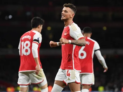 Ben White hạnh phúc với chiến thắng của Arsenal