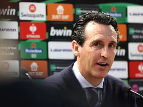 "Ông ấy không phải là HLV tồi ở Arsenal, bị mọi người chế nhạo"