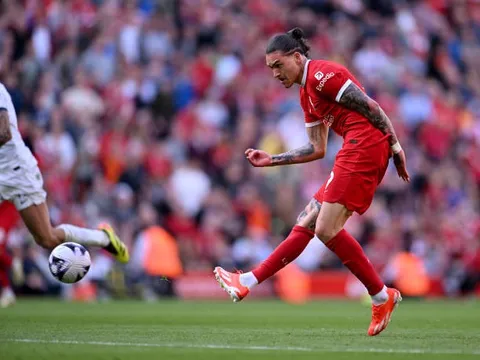 Sự thay đổi vị trí có thể cứu vãn tương lai của Darwin Nunez tại Liverpool?