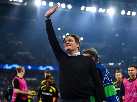 Edin Terzic tiết lộ động lực giúp Dortmund tạo kỳ tích