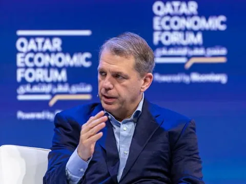 Bị chỉ trích vì chi tiêu hoang phí, chủ tịch Chelsea đáp trả cực gắt