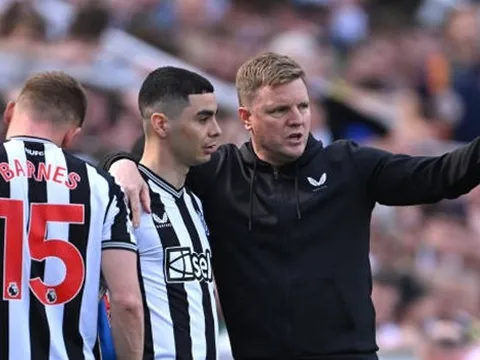 Eddie Howe "dằn mặt" Manchester United