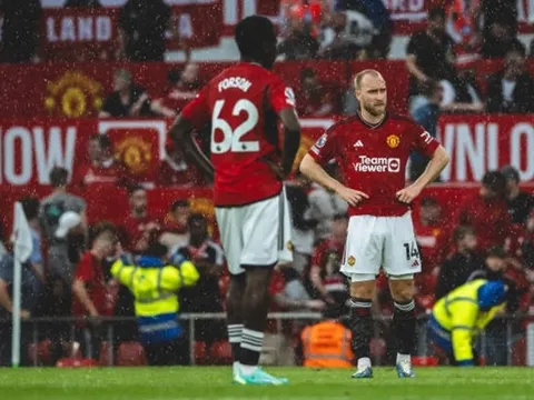 Rooney tố cầu thủ M.U viện cớ trốn thi đấu