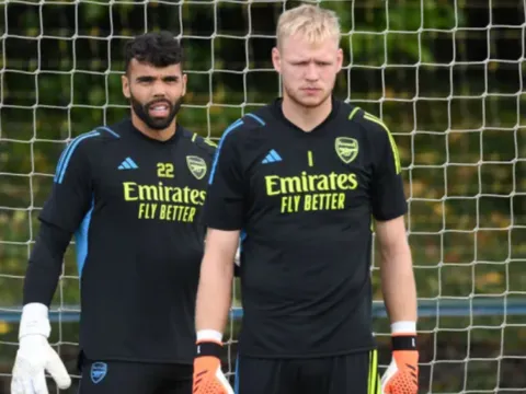 Jens Lehmann khó hiểu với quyết định của Arteta