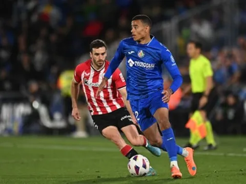 2 đội bóng Anh săn đón Greenwood