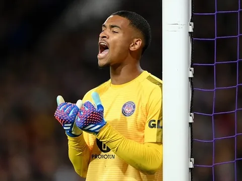 Bayern Munich nhắm tài năng trẻ Ligue 1 thay Manuel Neuer