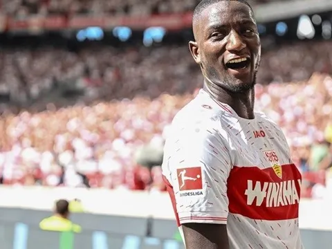 Man Utd gõ cửa hỏi mua "Vua dội bom" Bundesliga