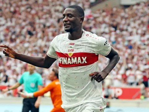 Guirassy sẽ khiến Milan thôi tranh đấu với M.U