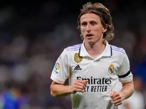 Luka Modric phá kỷ lục của Puskas